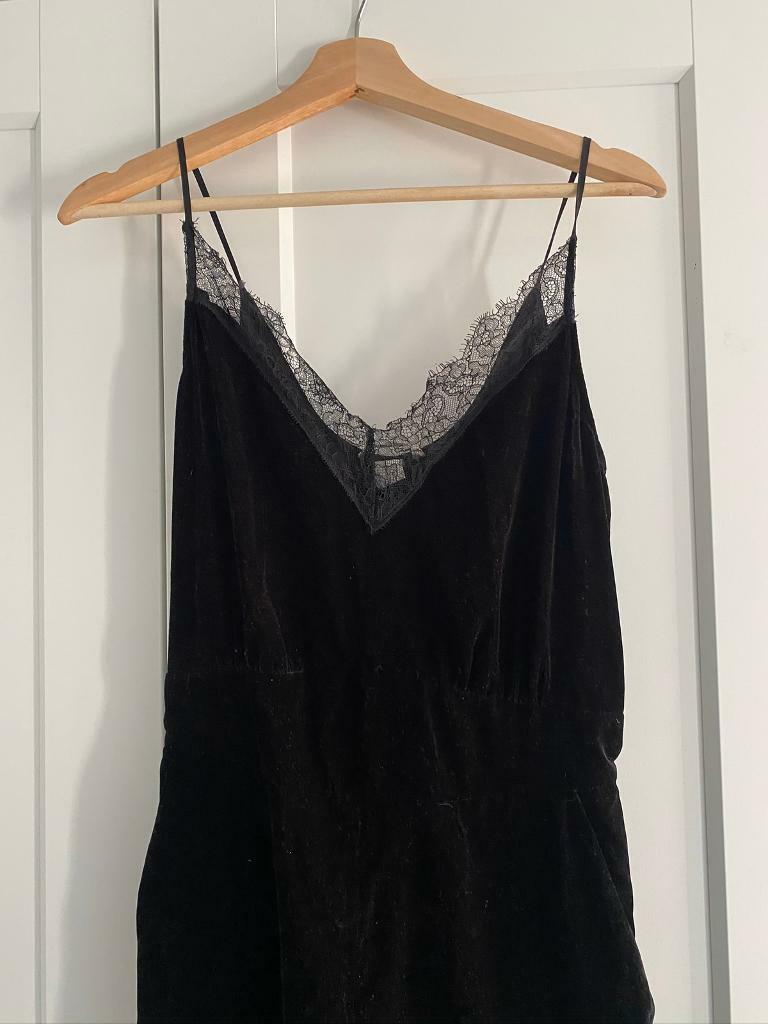 h&m black velvet jumpsuit